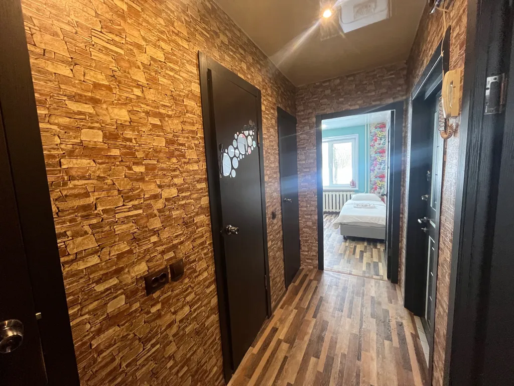 Квартира люкс в районе ДК Металлургов с большой кухней