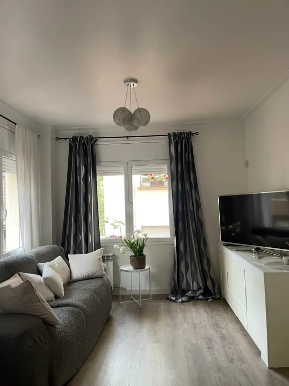 Комната в тихом районе оспиталь сан пау