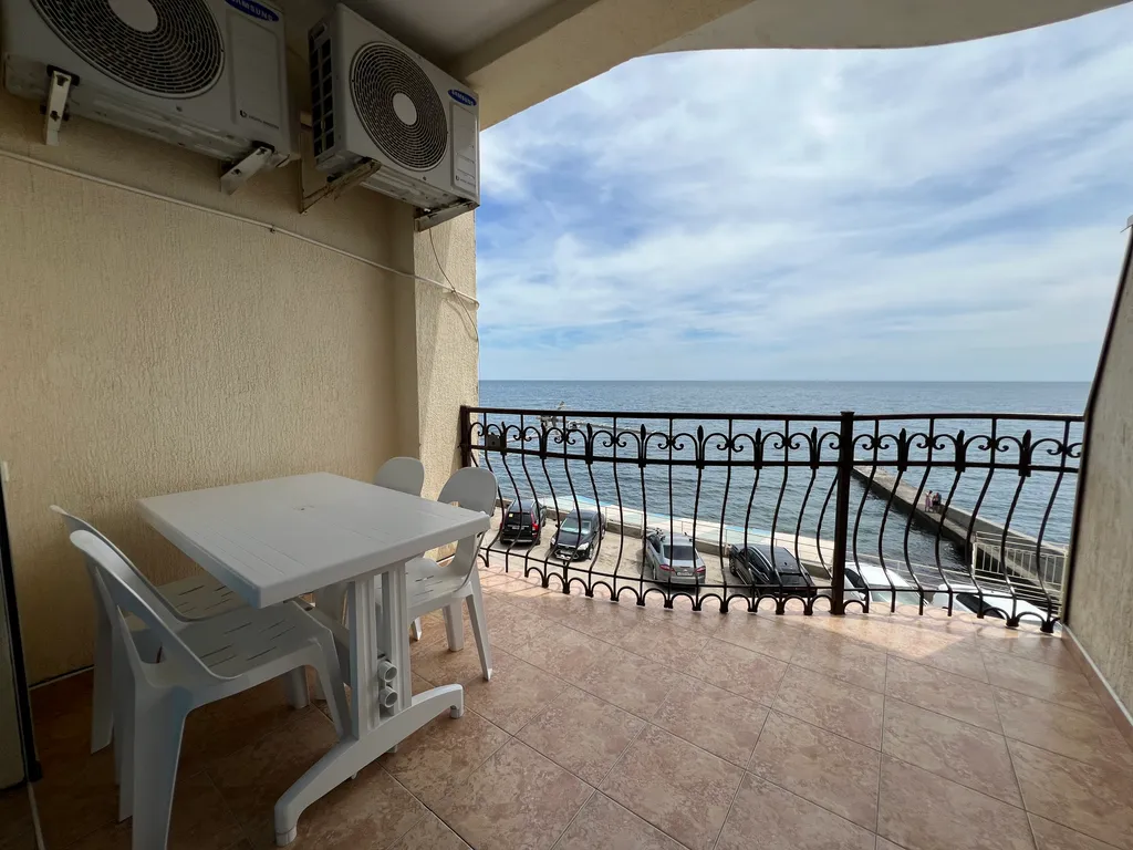 Апартаменты с видом на море