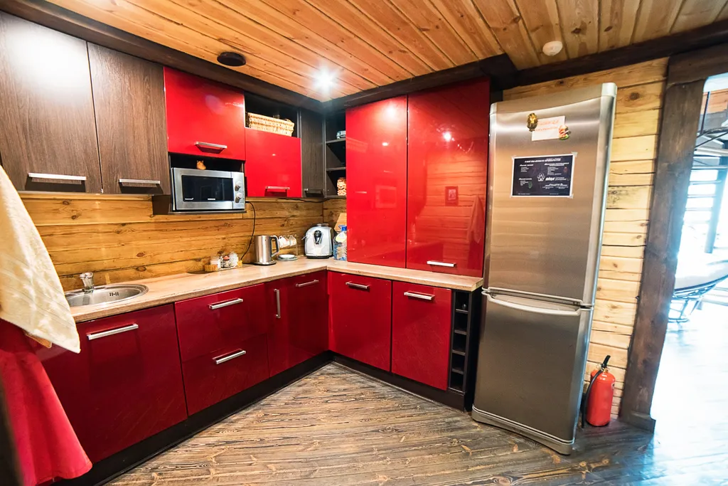 Рыжий кот - Деревянный Дом (WoodHouse)