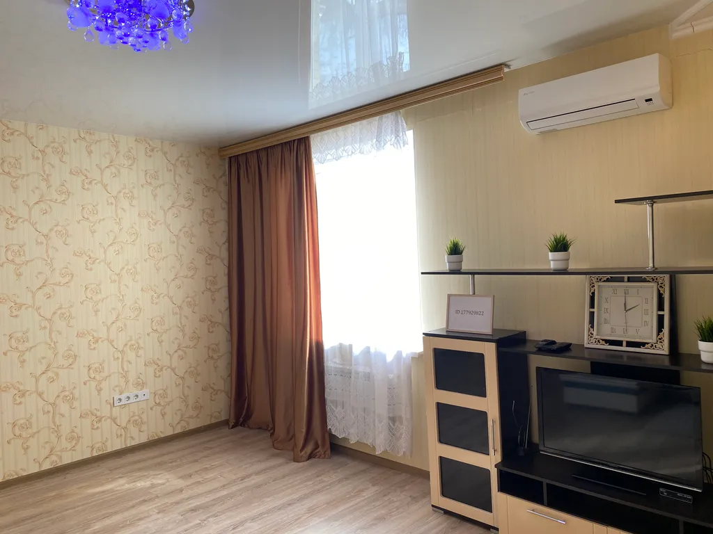 Просторная двухкомнатная квартира в центре