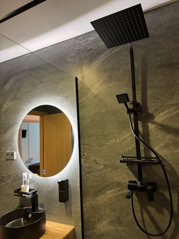 Апартаменты в центре Сочи с прямым видом на море