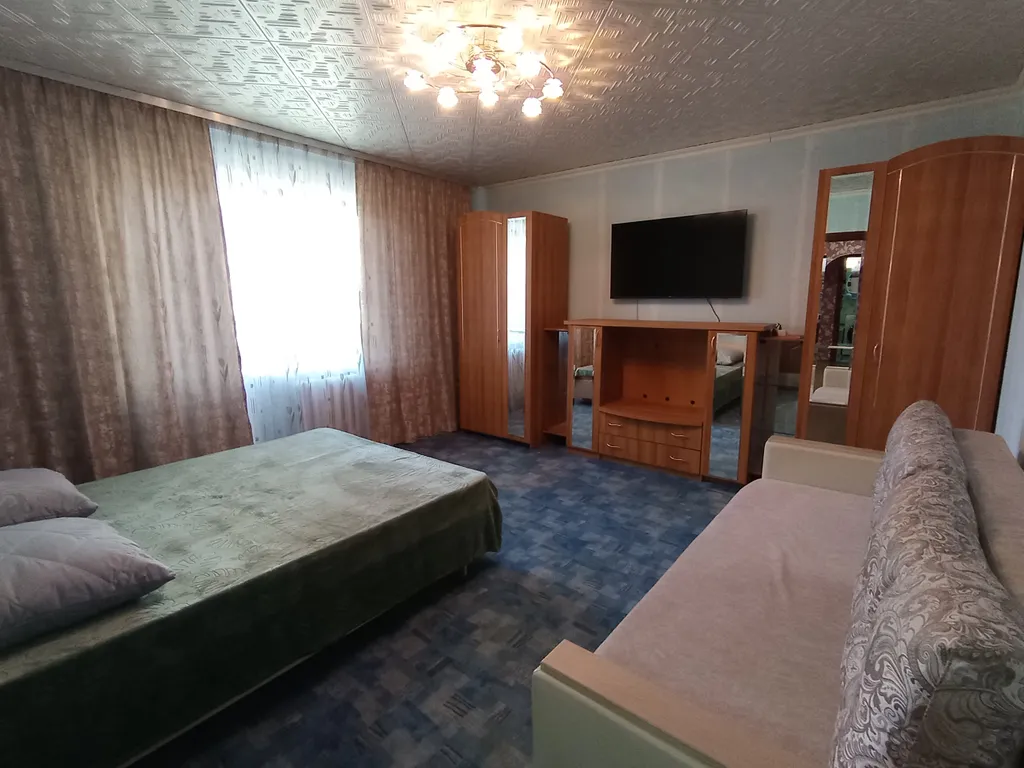 Уютная 2-комнатная квартира в центре города — аренда посуточно в Северск