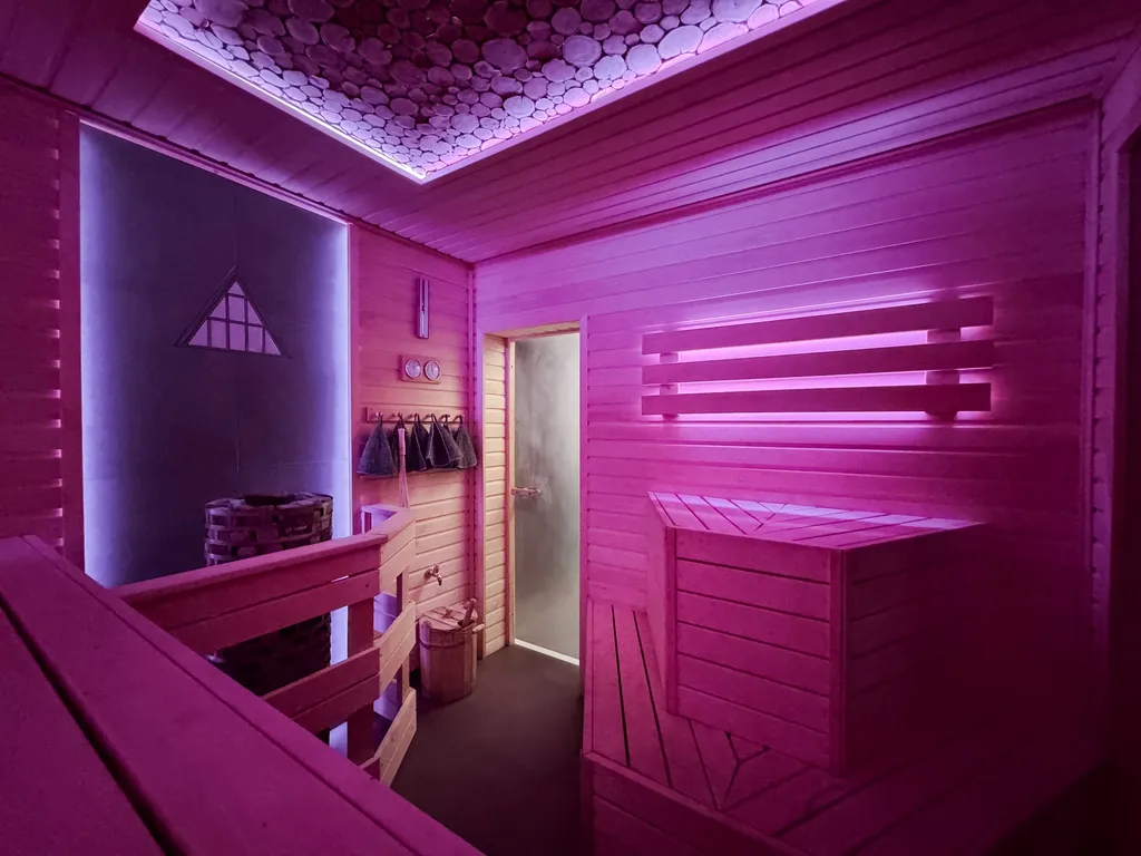 Хабарский треугольник - дом на горе с видом на реку