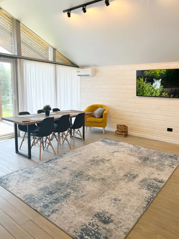 Уютный коттедж в черте города