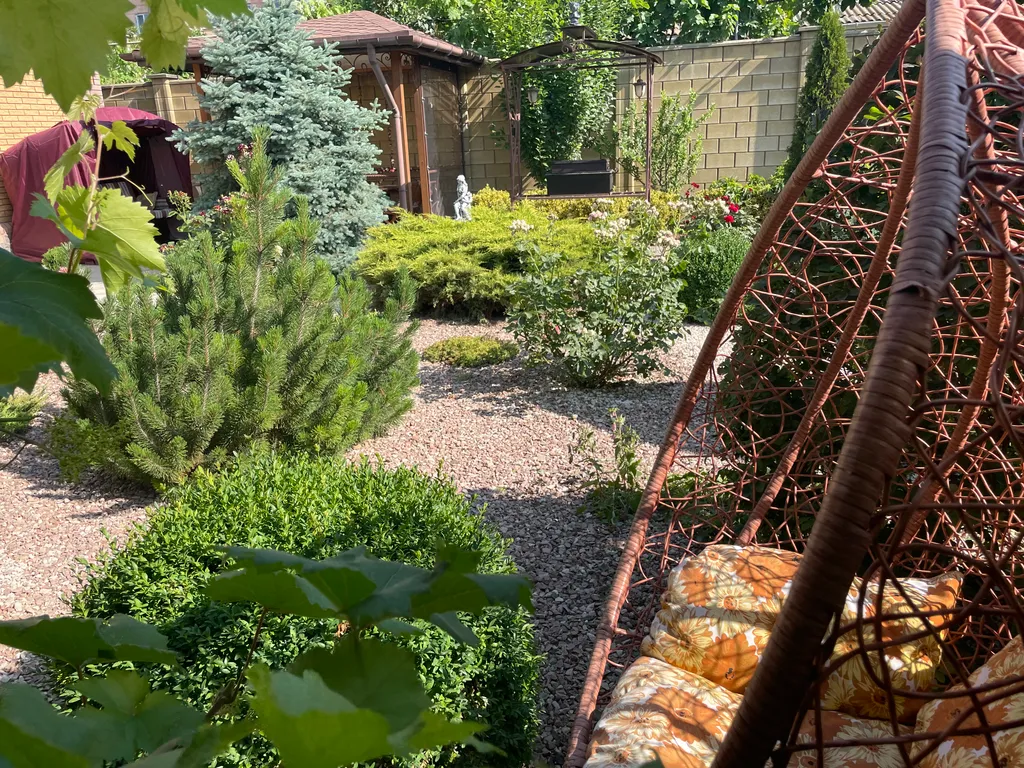 Апартаменты свой сад и парковка