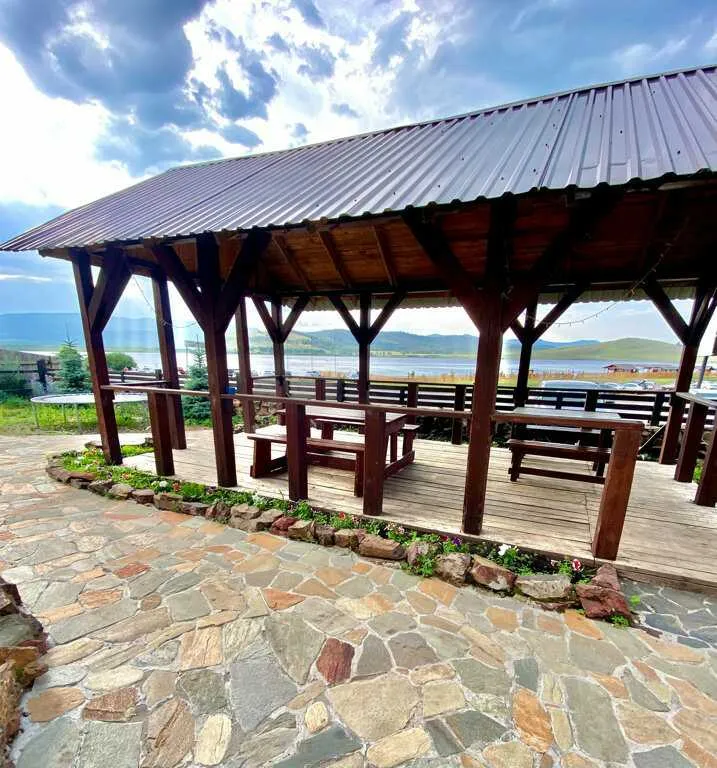 Дом у озера