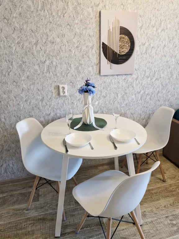 Квартира Квартира Шикарная просторная евротрешка для большой семьи или компании — Ярославль