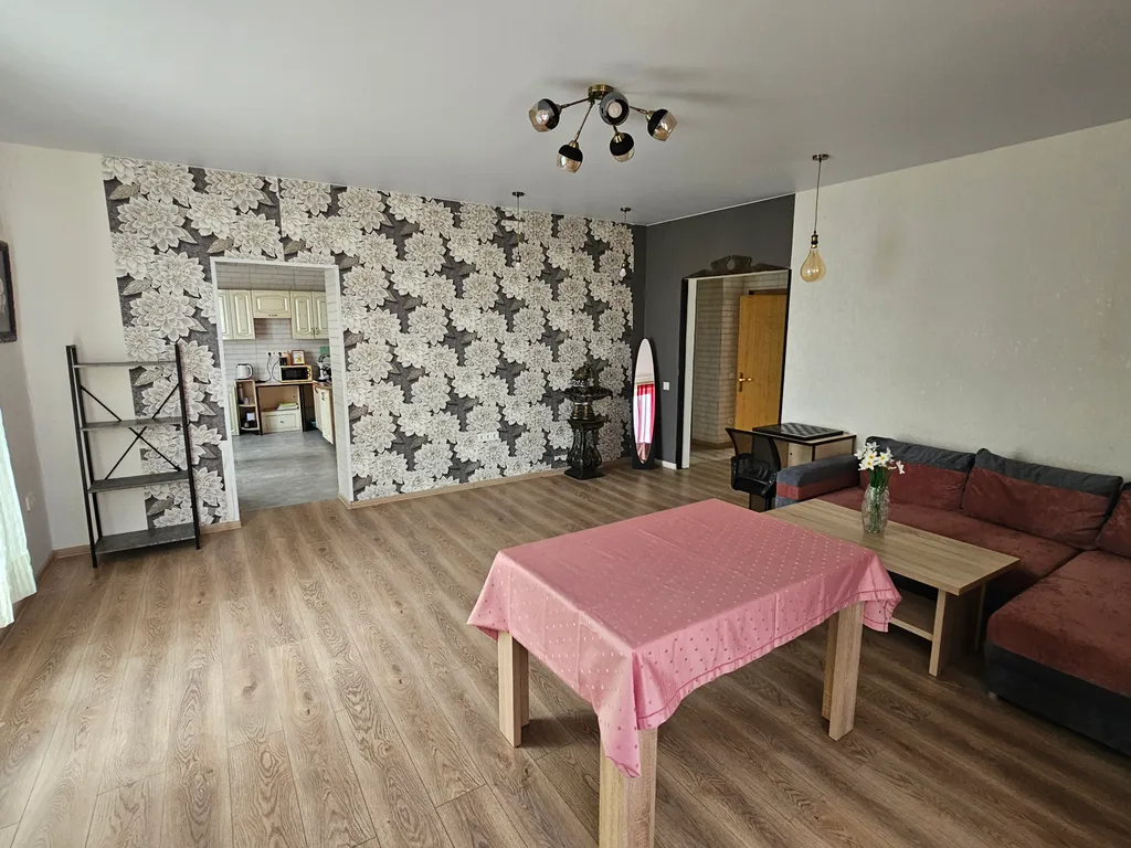 Целый этаж в частном доме в тихом районе