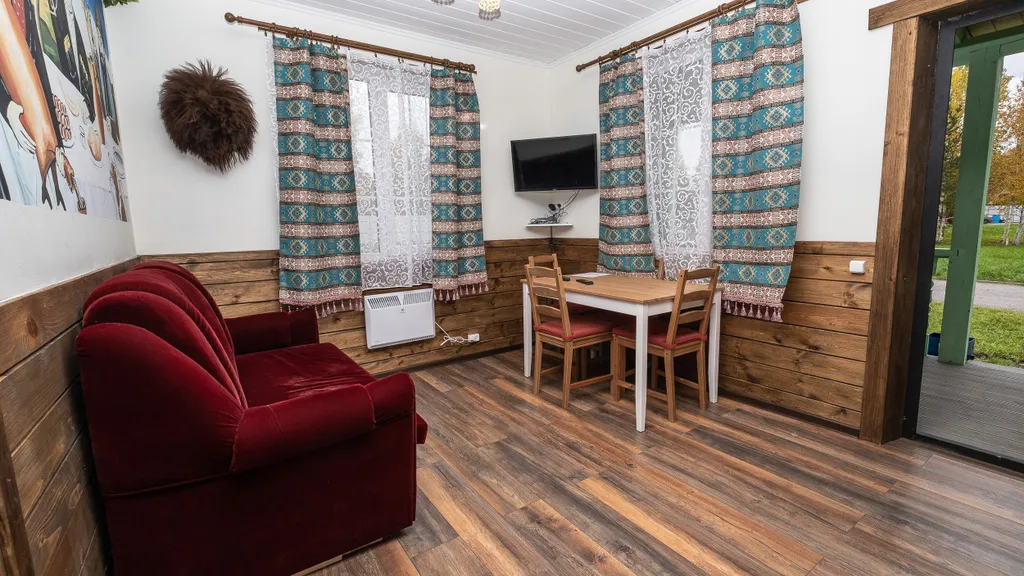 Дом на два входа в Родной Усадьбе на озере Вуокса