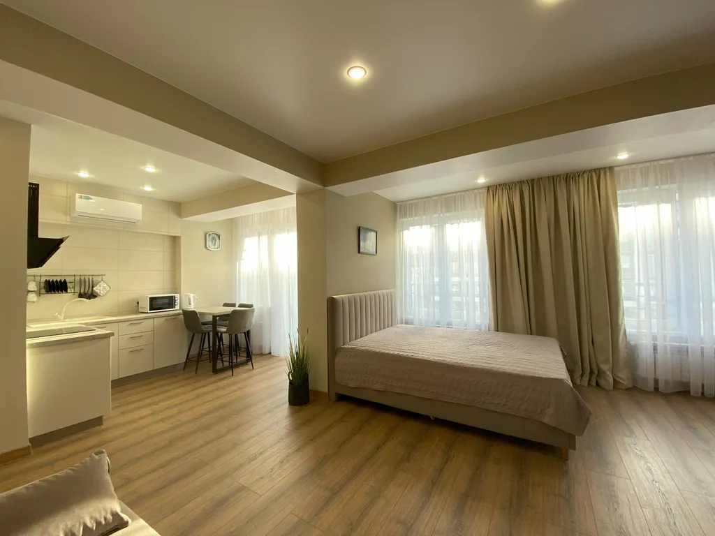 Шикарная 1-комнатная квартира на берегу моря