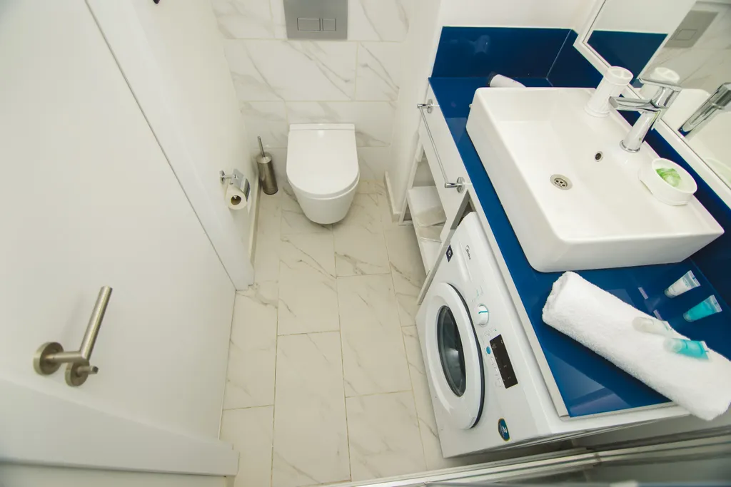 Студия с видом на море