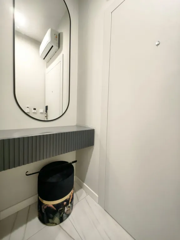 Дизайнерский апартамент с видом на бассейн