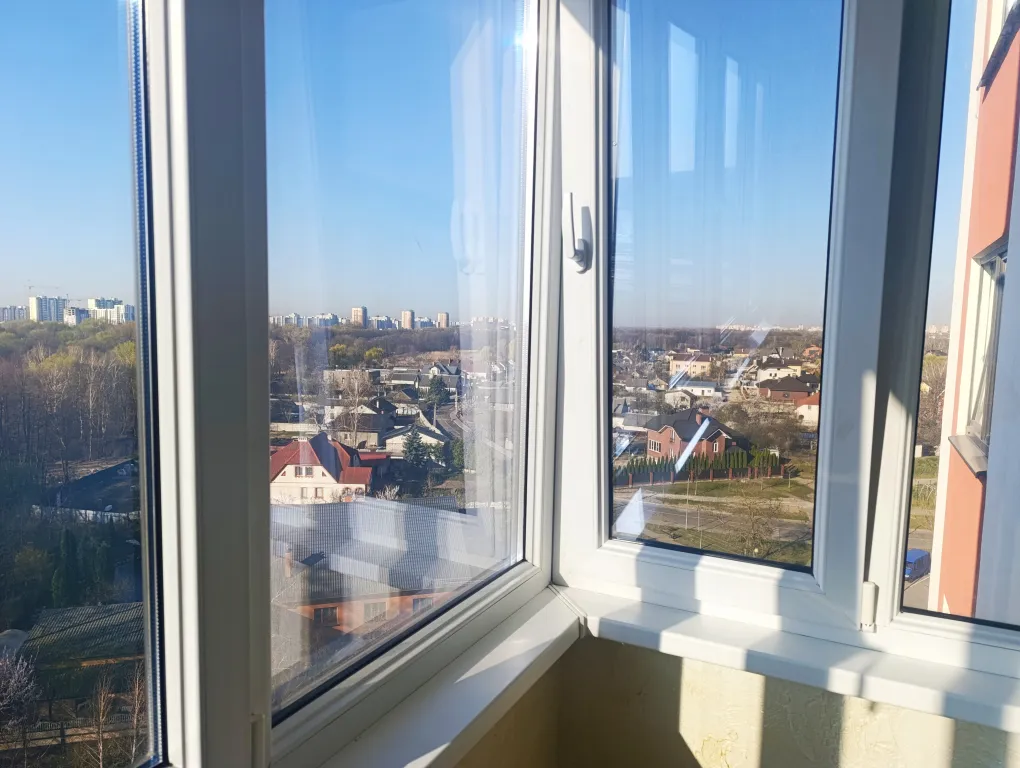 Студия с видом на реку