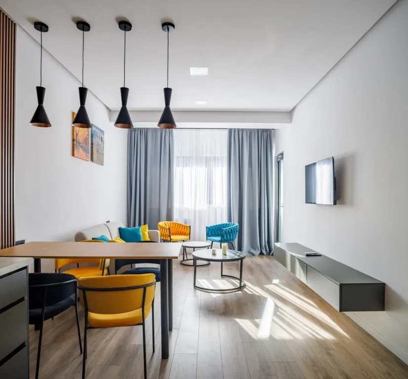 Стильная квартира рядом с метро 300 Арагвинцев — аренда посуточно в Тбилиси