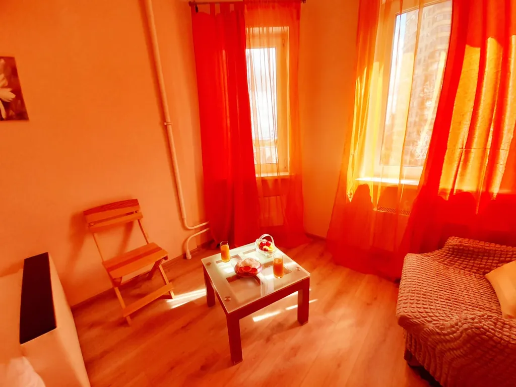 Солнечная 1-комнатная квартира на высоком этаже