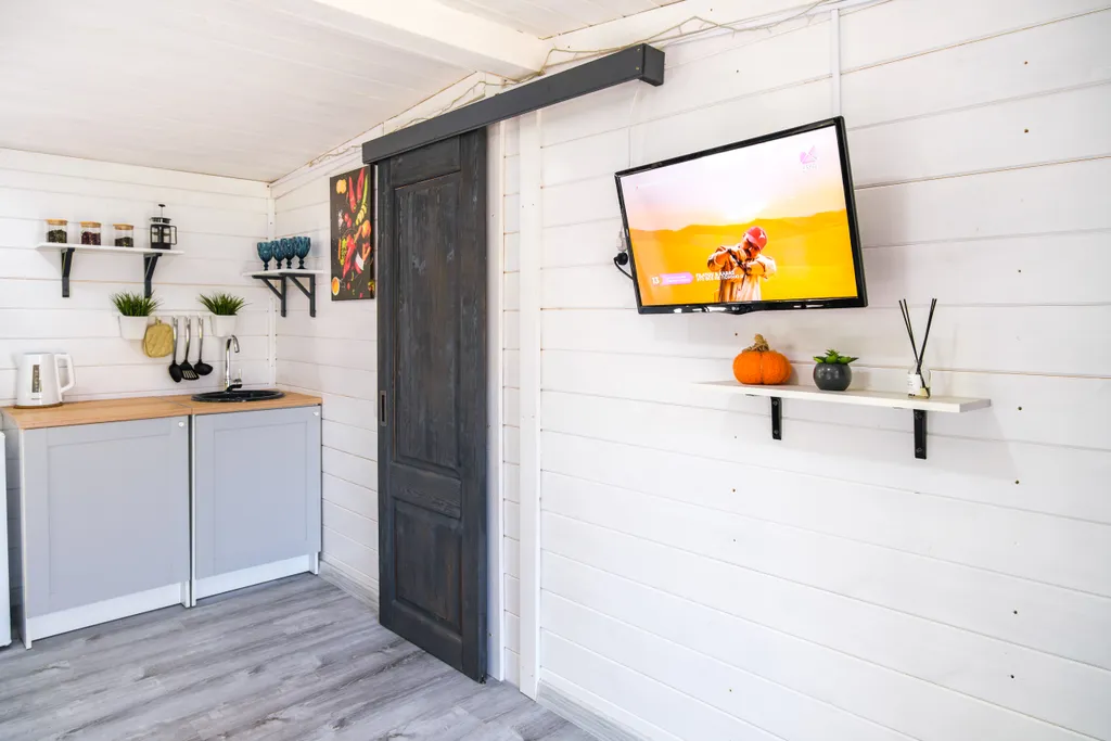 Домик у леса