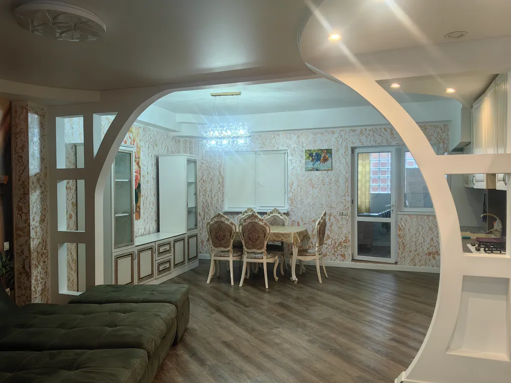 Уютная большая квартира в центре — аренда посуточно в Сочи