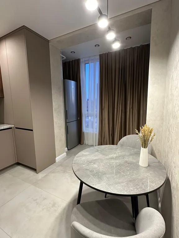 Уютная, новая квартира в кварталах 1777