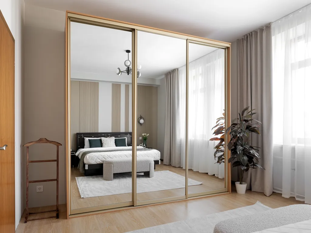 Четырехкомнатная квартира в элитном доме на Тверской