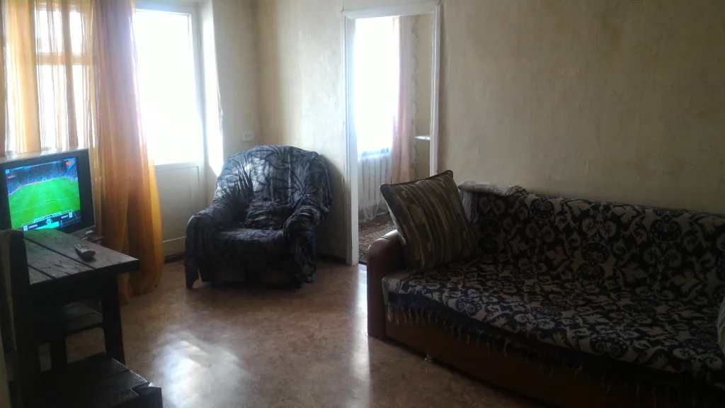 Экономная двухкомнатная квартира на Госцирке до 8-10 человек