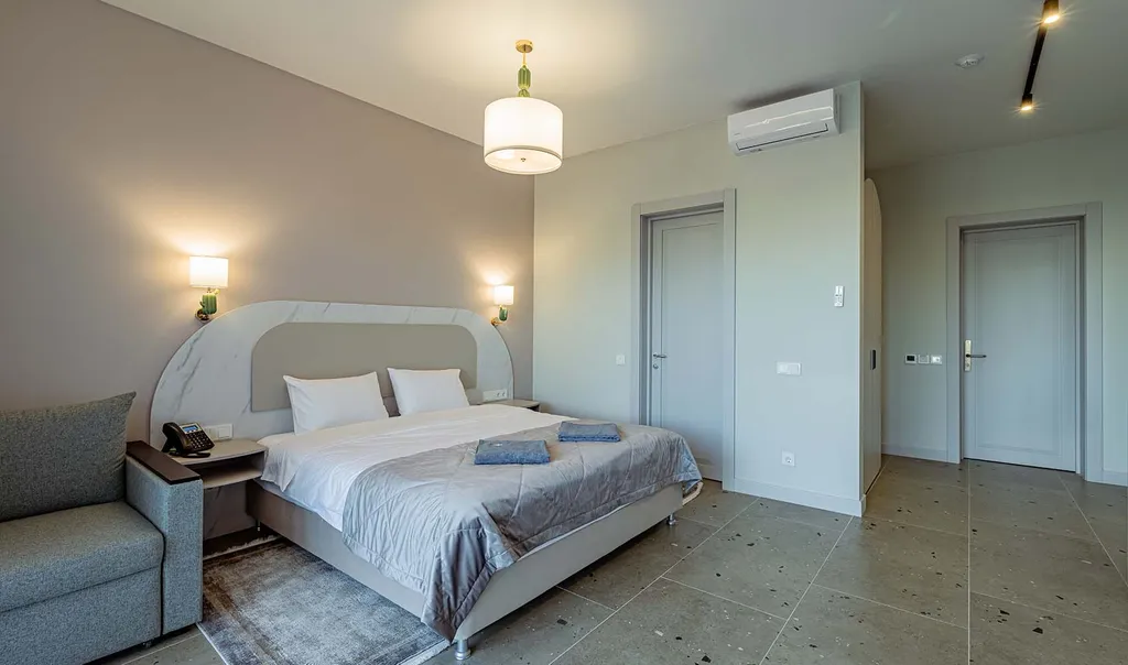 Квартира Комфорт Семейный дворик с террасой — аренда посуточно в Кореиз