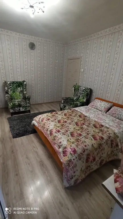 Квартира 3-комнатная квартира с гостиной видом на церковь и парк — Калининград
