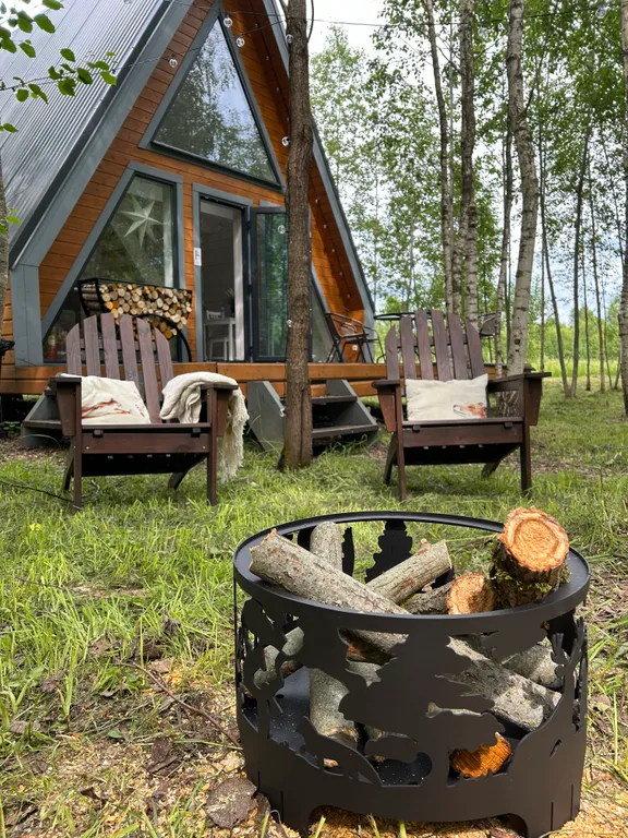 Уютный треугольный домик с качественным сервисом и природой ждут вас