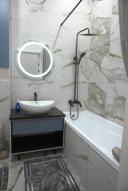 Трехкомнатная квартира в золотом квадрате, вблизи Ботанического сада