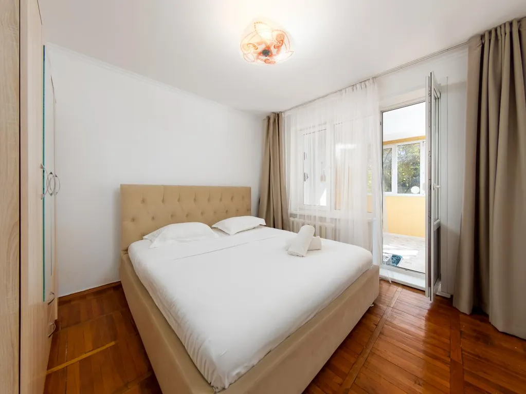 3-х комнатная квартира в центре с колоритной фотозоной — аренда посуточно в Алматы