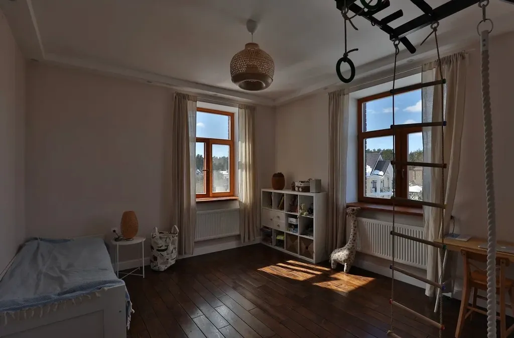 Уютный коттедж в красивом посёлке