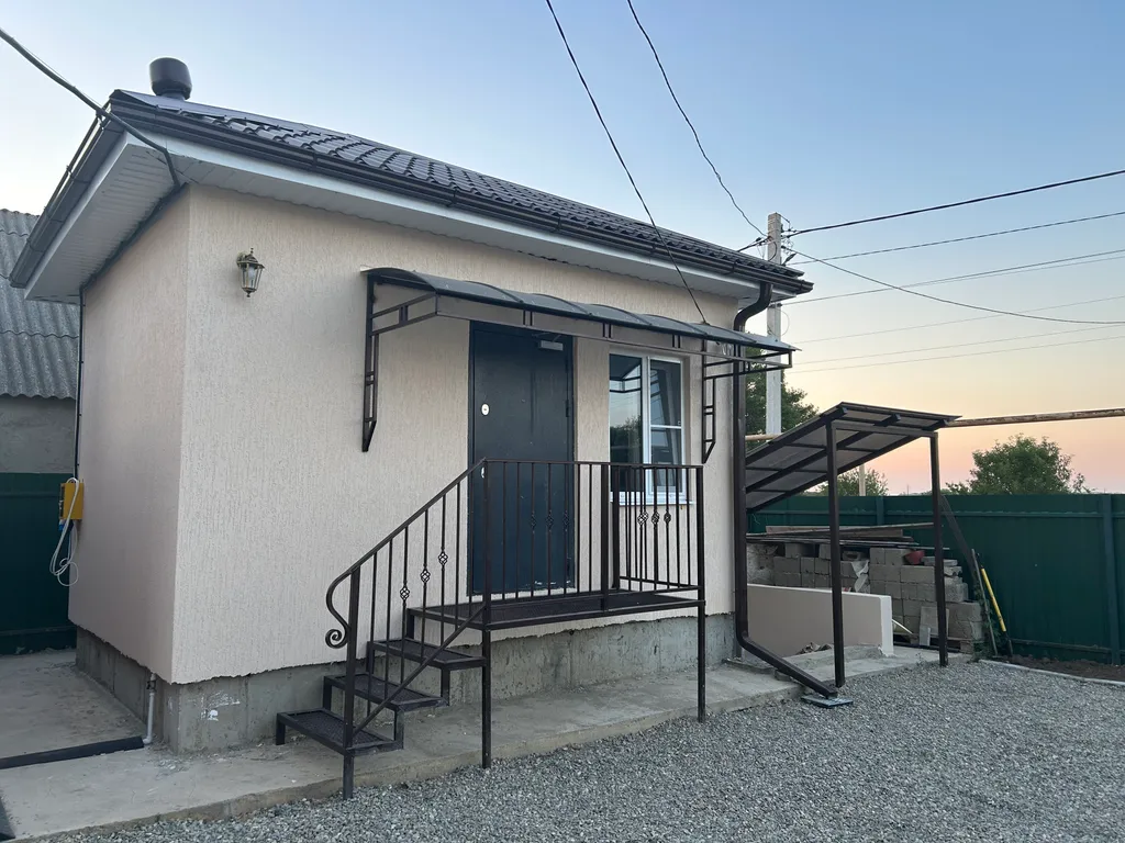 Уютный домик с бассейном