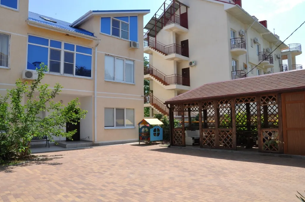 6-комнатный Дом