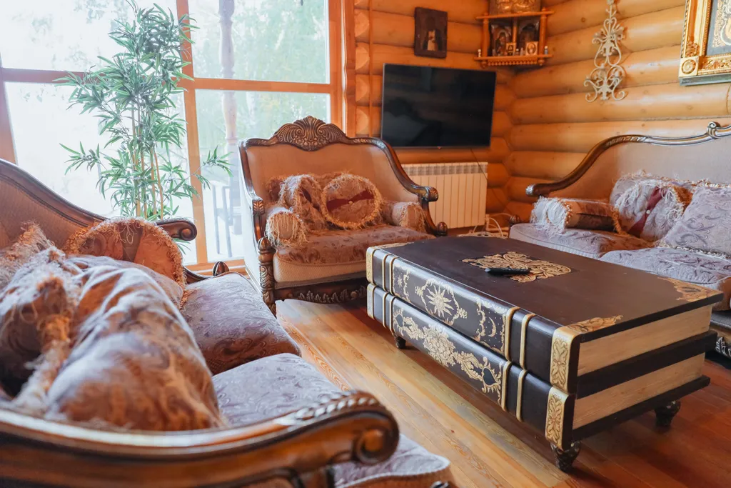 Огромная фамильная усадьба с баней на берегу водохранилища