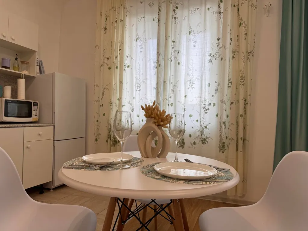 Просторная студия у реки