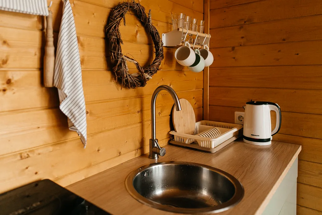 Треугольный дом