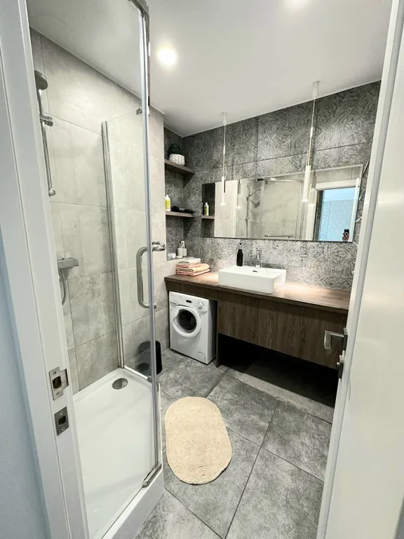 Апартаменты в центре в новом доме с отличным ремонтом