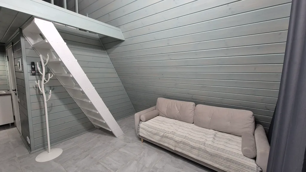 Дом в стиле A frame с чаном