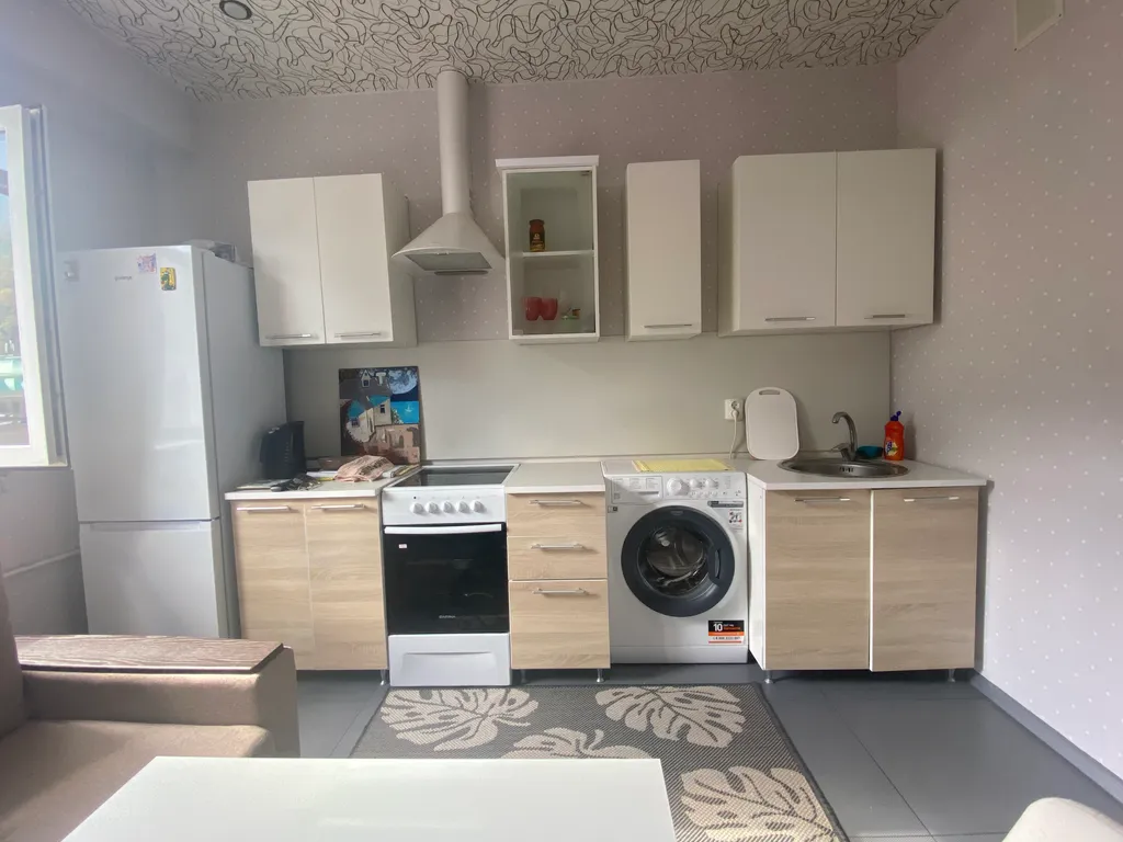 Белые горошины с видом на Marriott, горы, казино