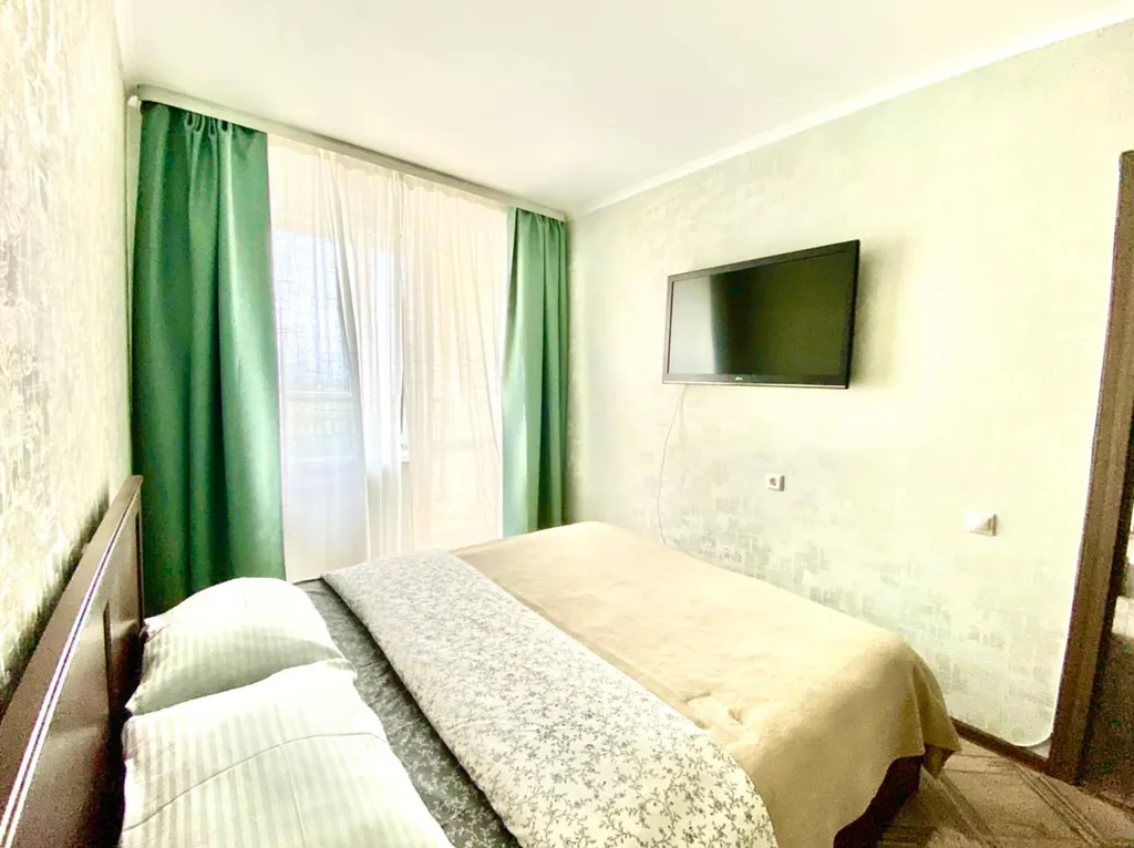 Квартира с современным ремонтом в новостройке