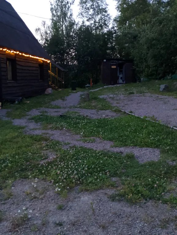 Домик с отдельным входом и красивым видом из окна со всеми удобствами