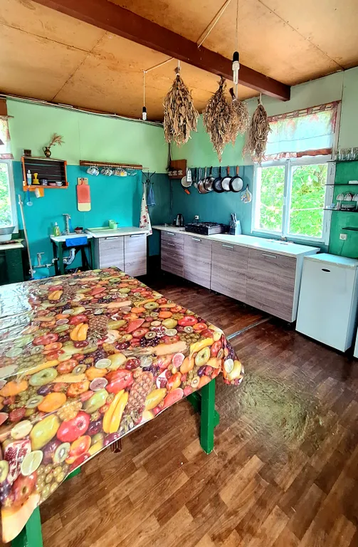 Отдельный 2-комнатный домик со всеми удобствами, море напротив