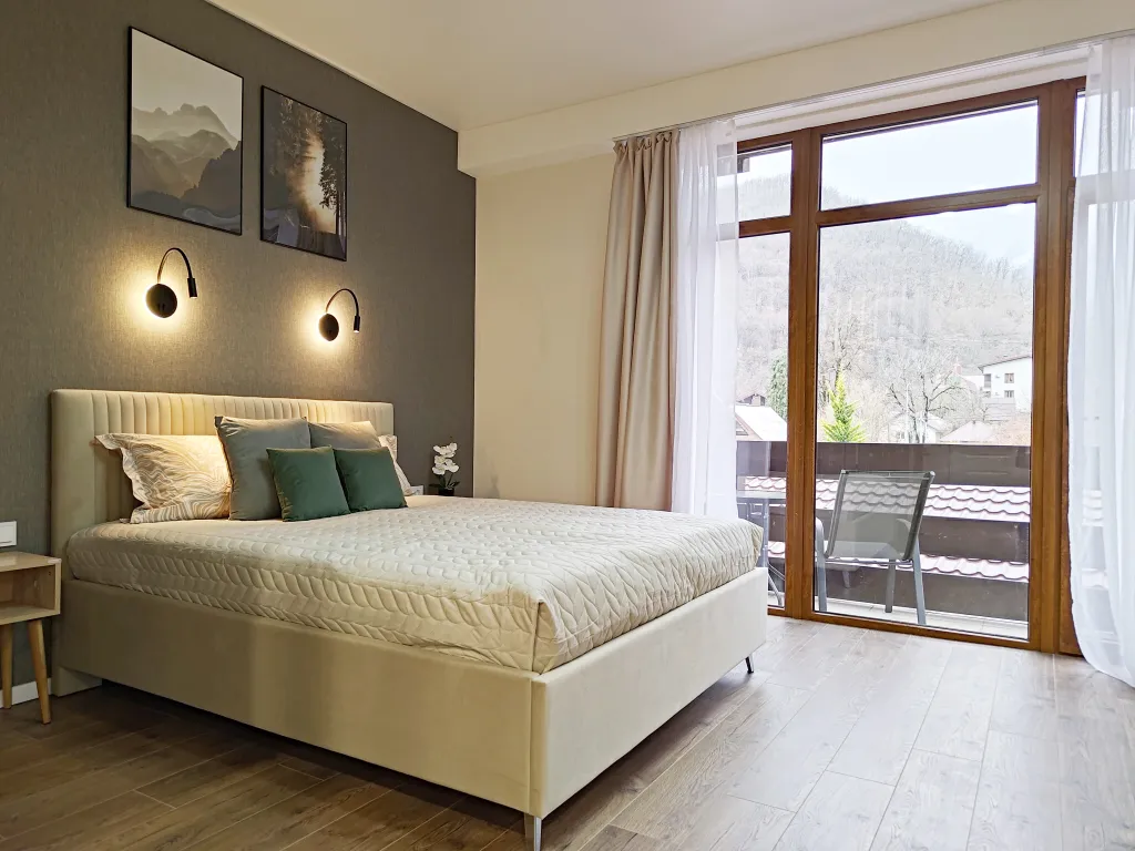 Большая дизайнерская студия с потрясающей панорамой на горы