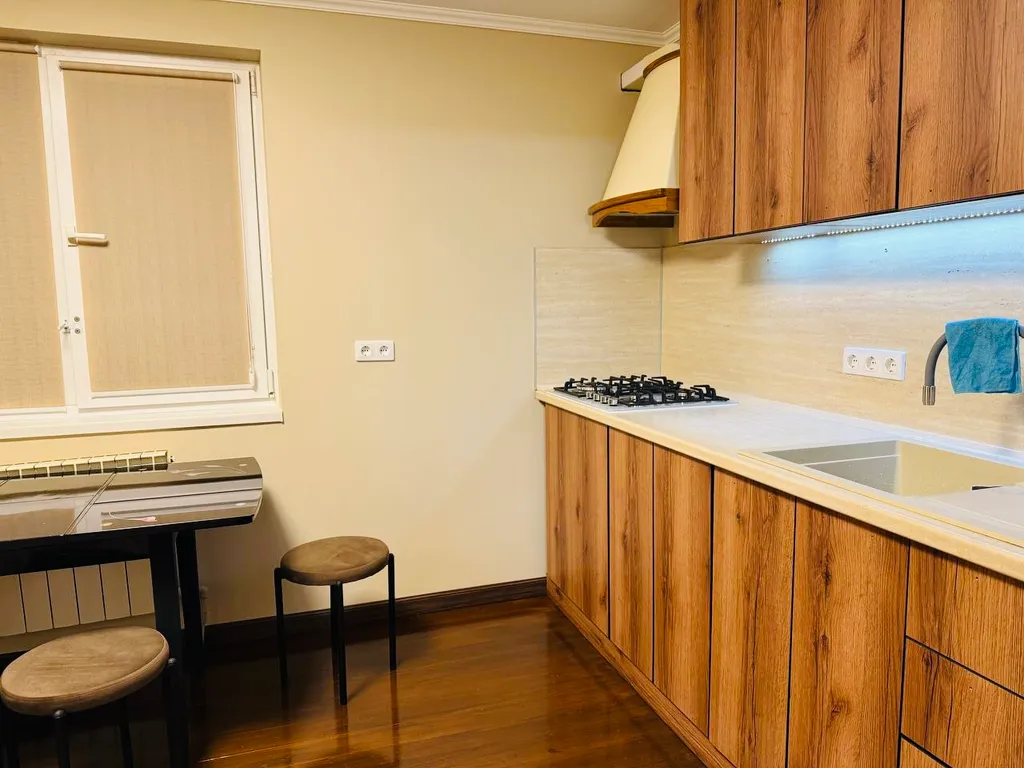 Уютная просторная квартира на 1 этаже частного дома с видом на горы