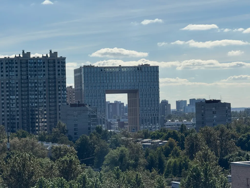 Уютная квартира с кондиционером, отдельной спальней и балконом