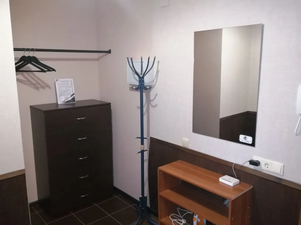 Современная квартира в хорошем районе, недалеко от станции метро