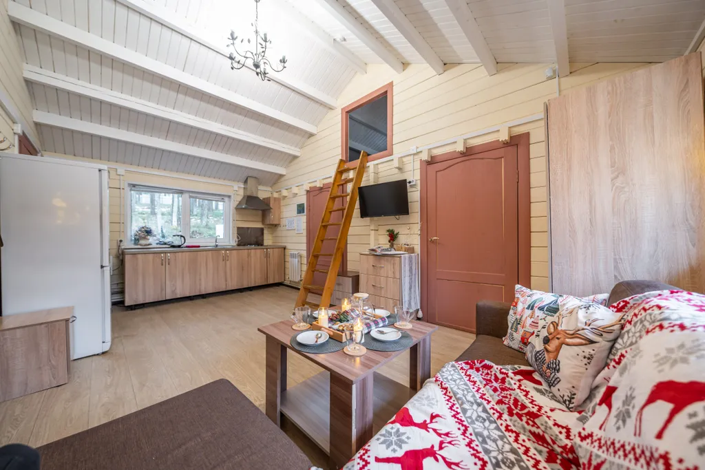 Малый коттедж у леса