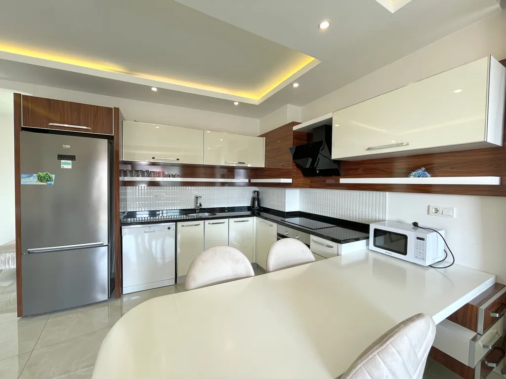 Просторная шикарная квартира в хорошем комплексе