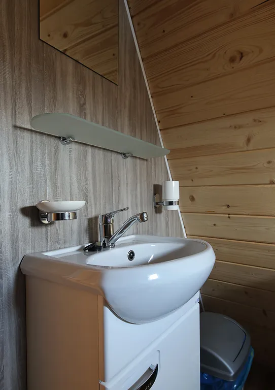 Коттедж Домик номер 1 Нивенские Озера — Калининград