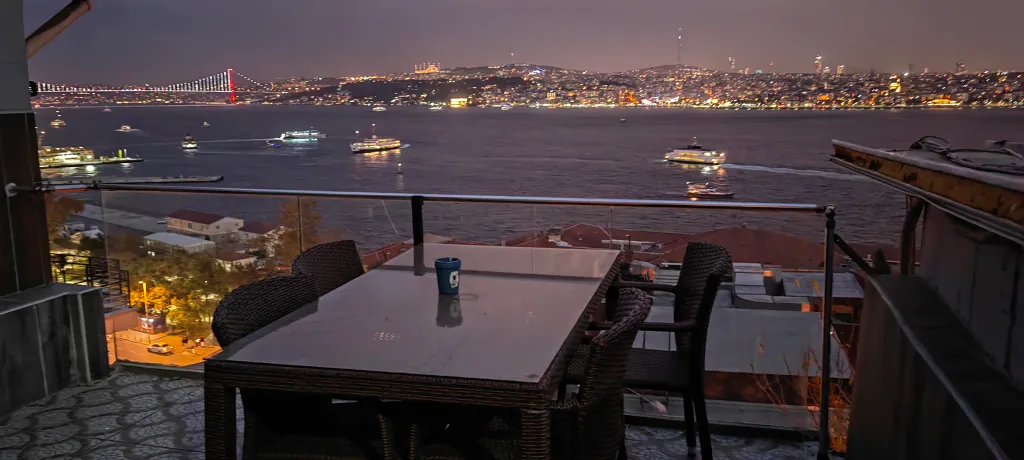 Panoramik Boğaz Manzaralı Taksim Studyo Daire